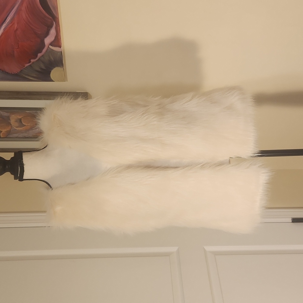 Ivory off white faux fur vest size s/m from a local boutique